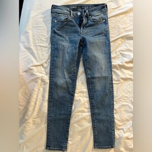 American Eagle Outfitters Super Stretch Jeans 2 Short